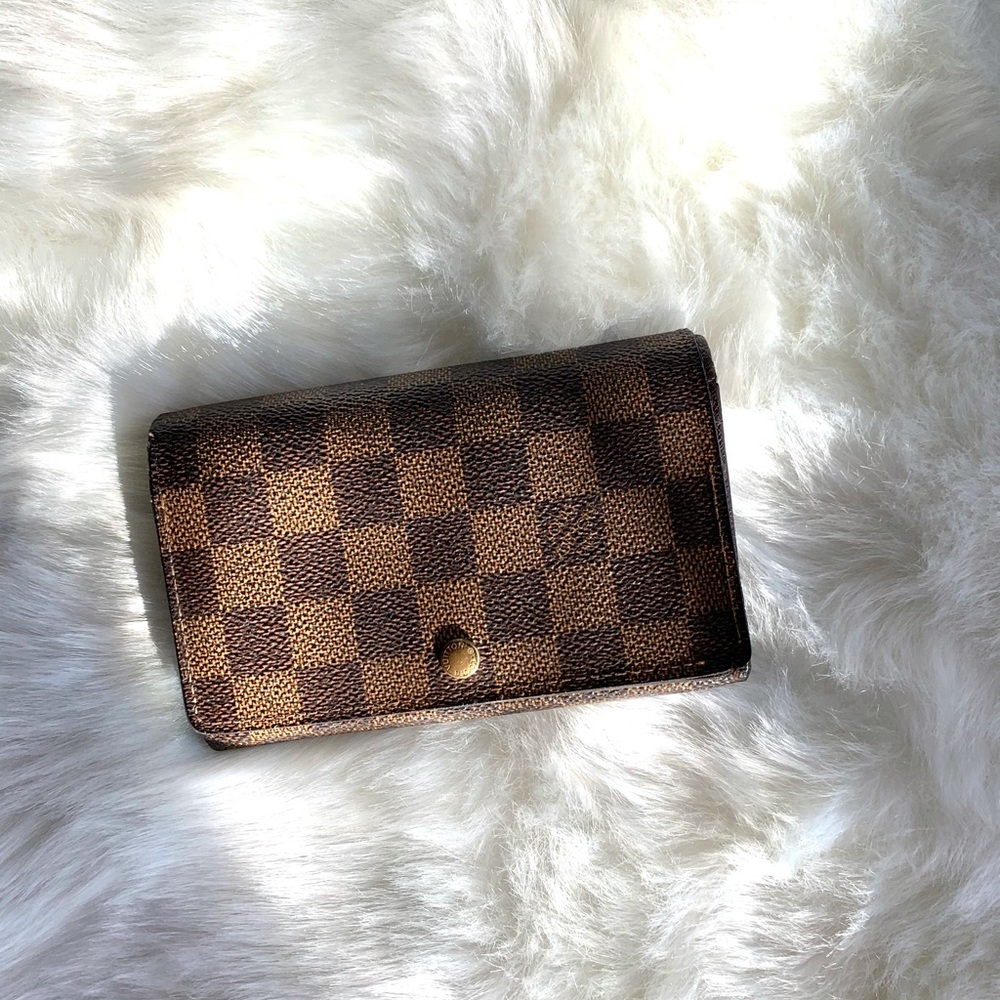Louis Vuitton Porte Monnaie Billets Tresor Wallet
